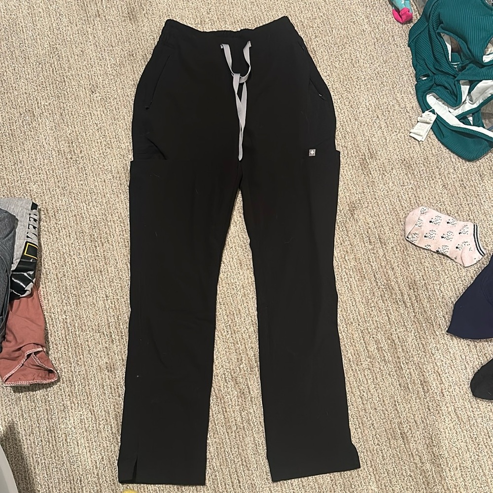 FIGS Evans Scrub pants